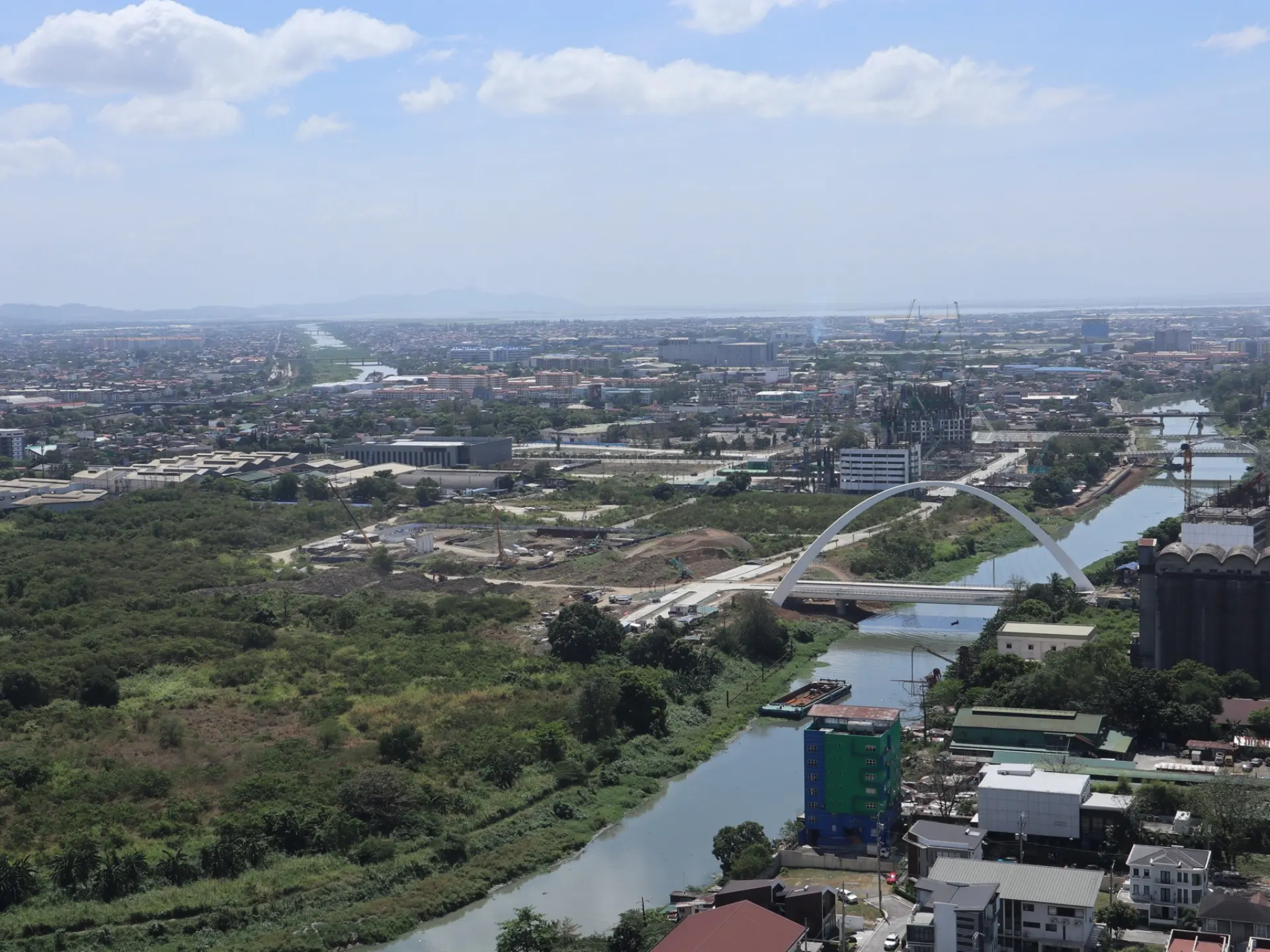 The Marikina River and its floodplain in Pasig, seen from above